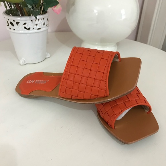 Forever 21 woven pattern square toe sandals - Picture 8 of 9